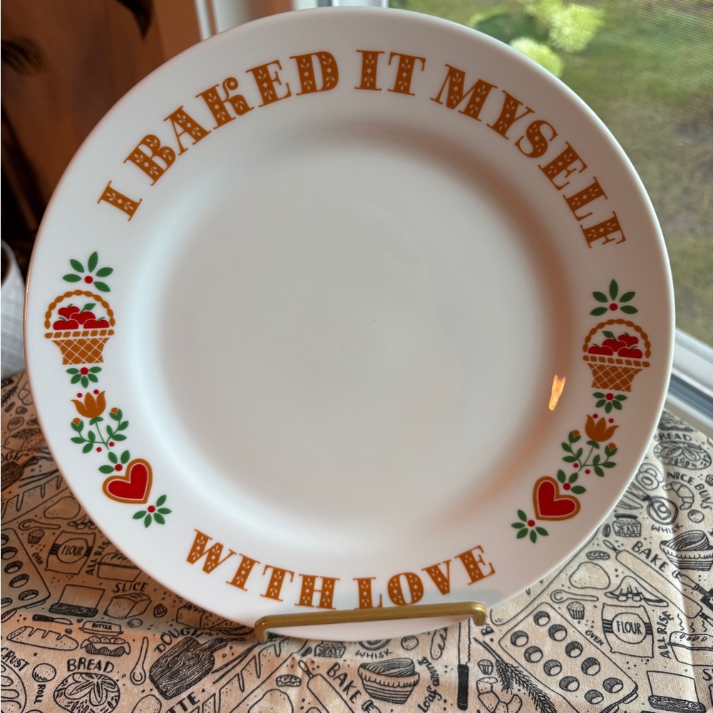 Avon Plate Baking Gift Giving Vintage 1982